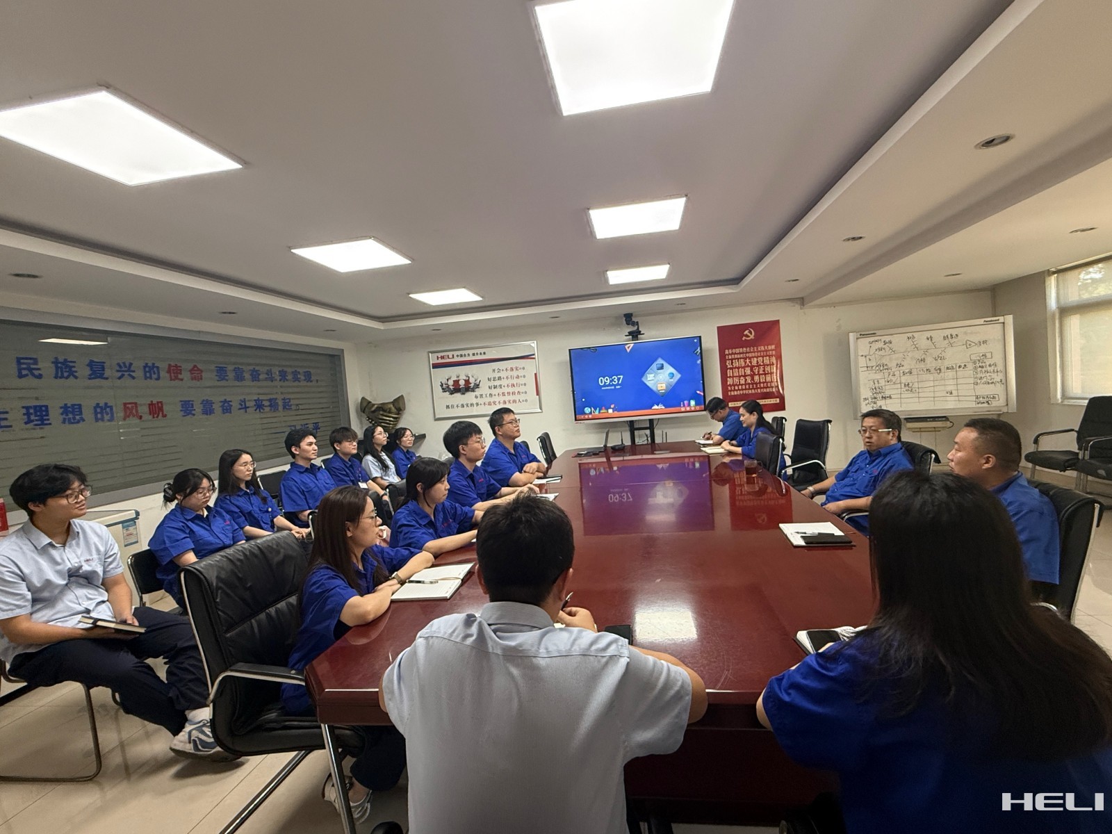 见面会现场.jpg